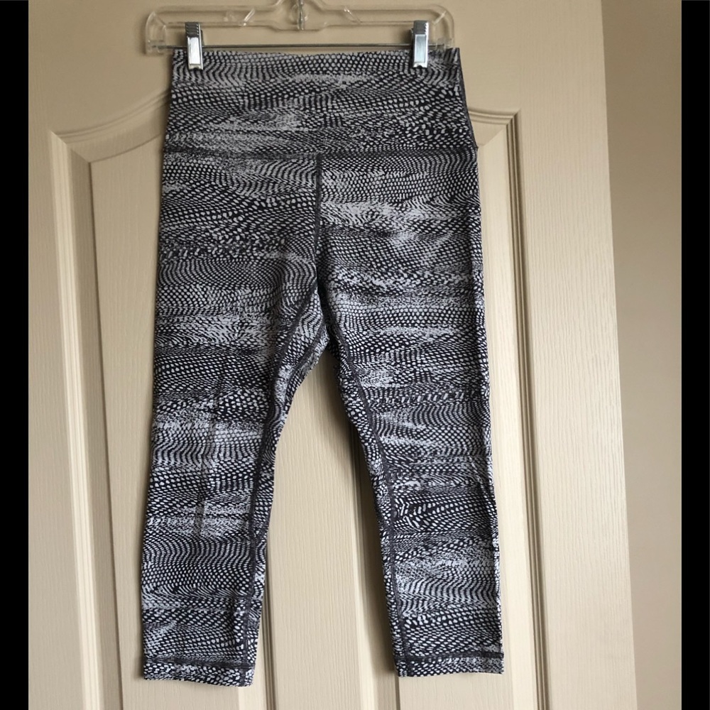 EUC Lululemon Align crops, size 8